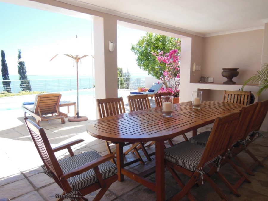 To Let 2 Bedroom Property for Rent in Bantry Bay Western Cape